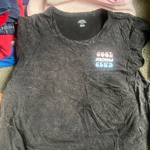Cool moms club t shirt